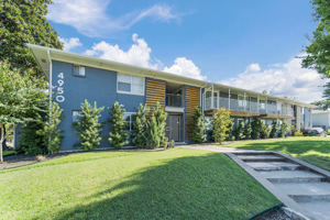 Newport-in-Dallas 02